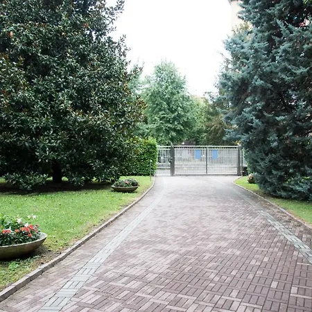 Youhosty - Delle Genziane 7 Apartment Milan